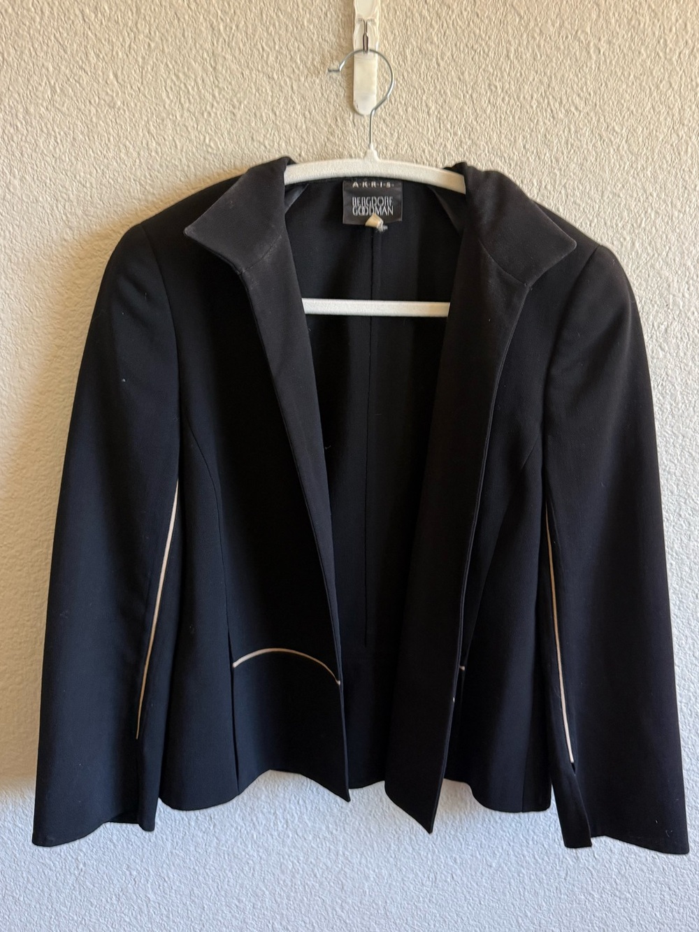 AKRIS Bergdorf Goodman Blazer Black Wool Blend Chic Formal Lightweight Size 6